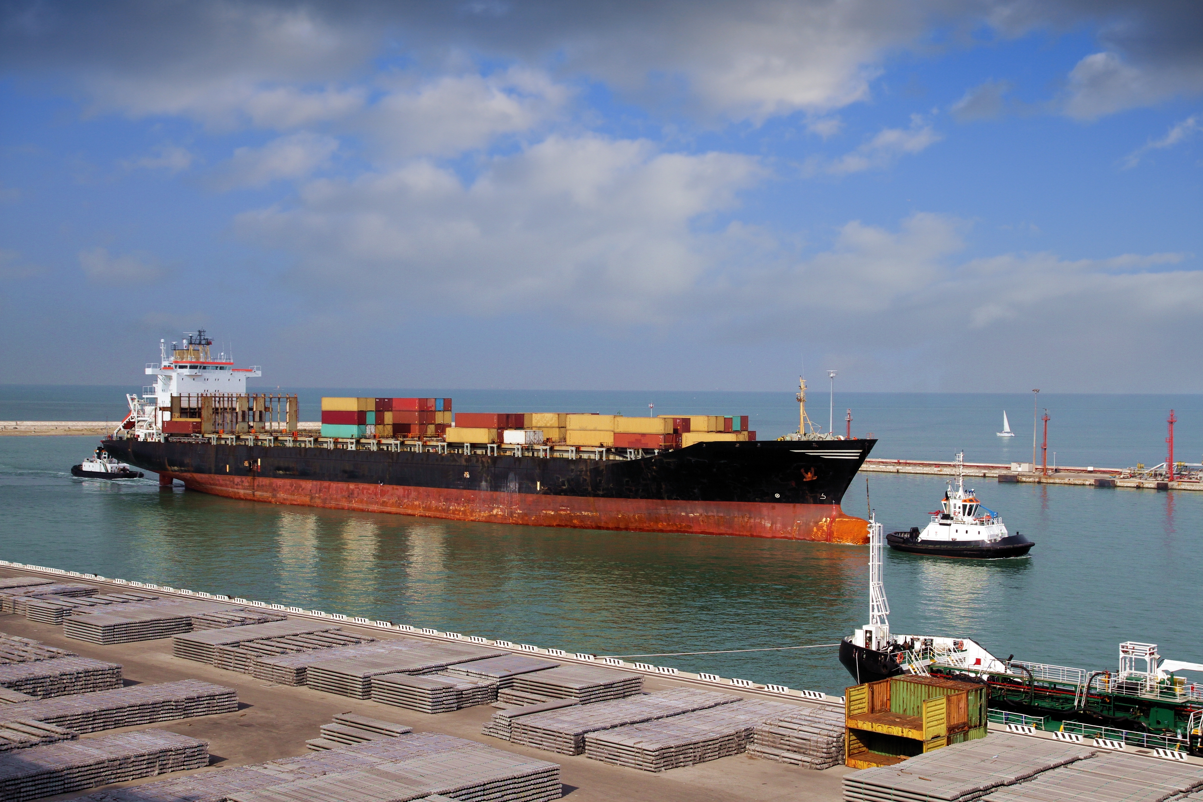 Global ship chandler solution build on standard Microsoft software